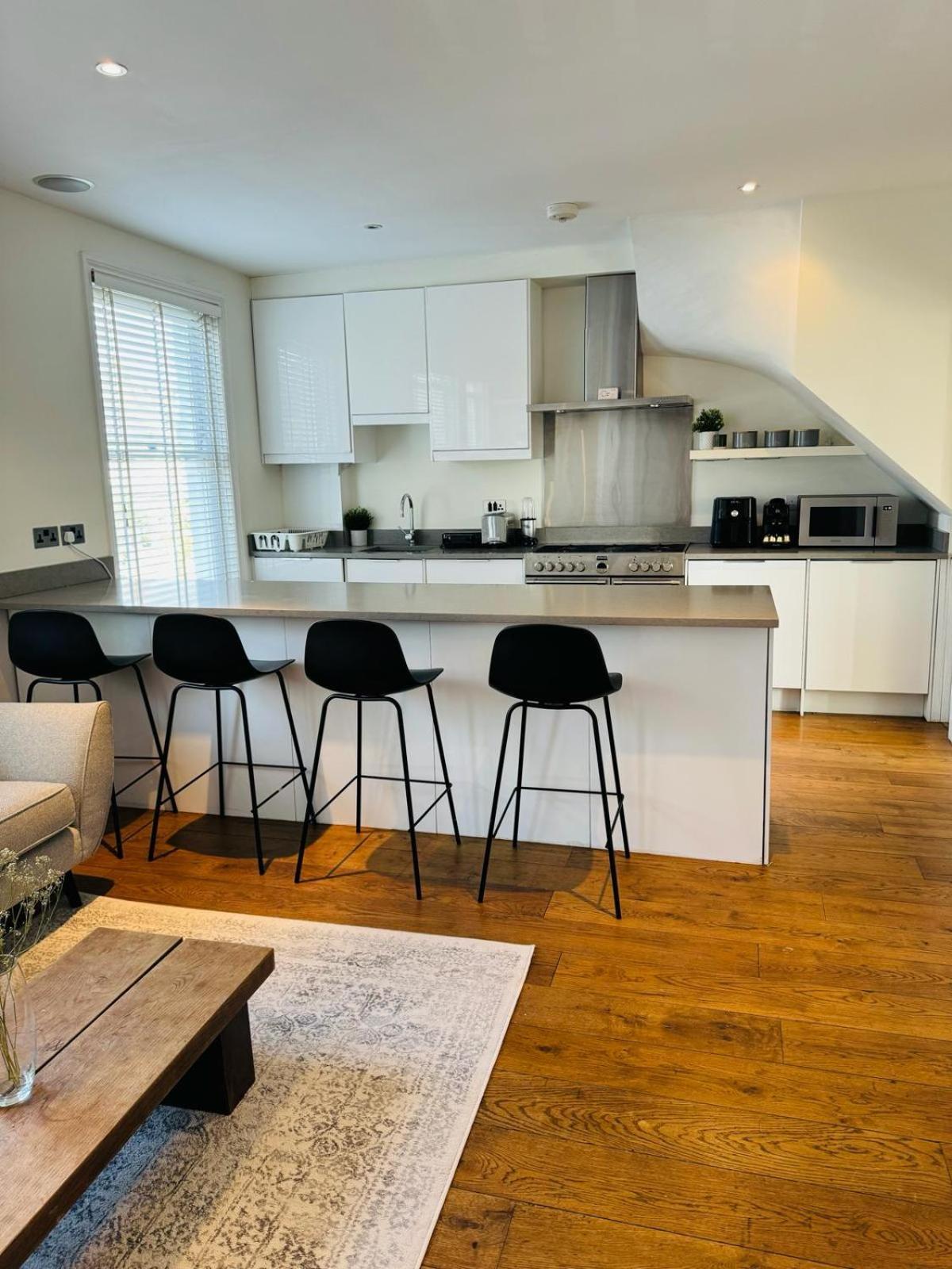 Апартаменты Stunning Flat In Chiswick Лондон Экстерьер фото